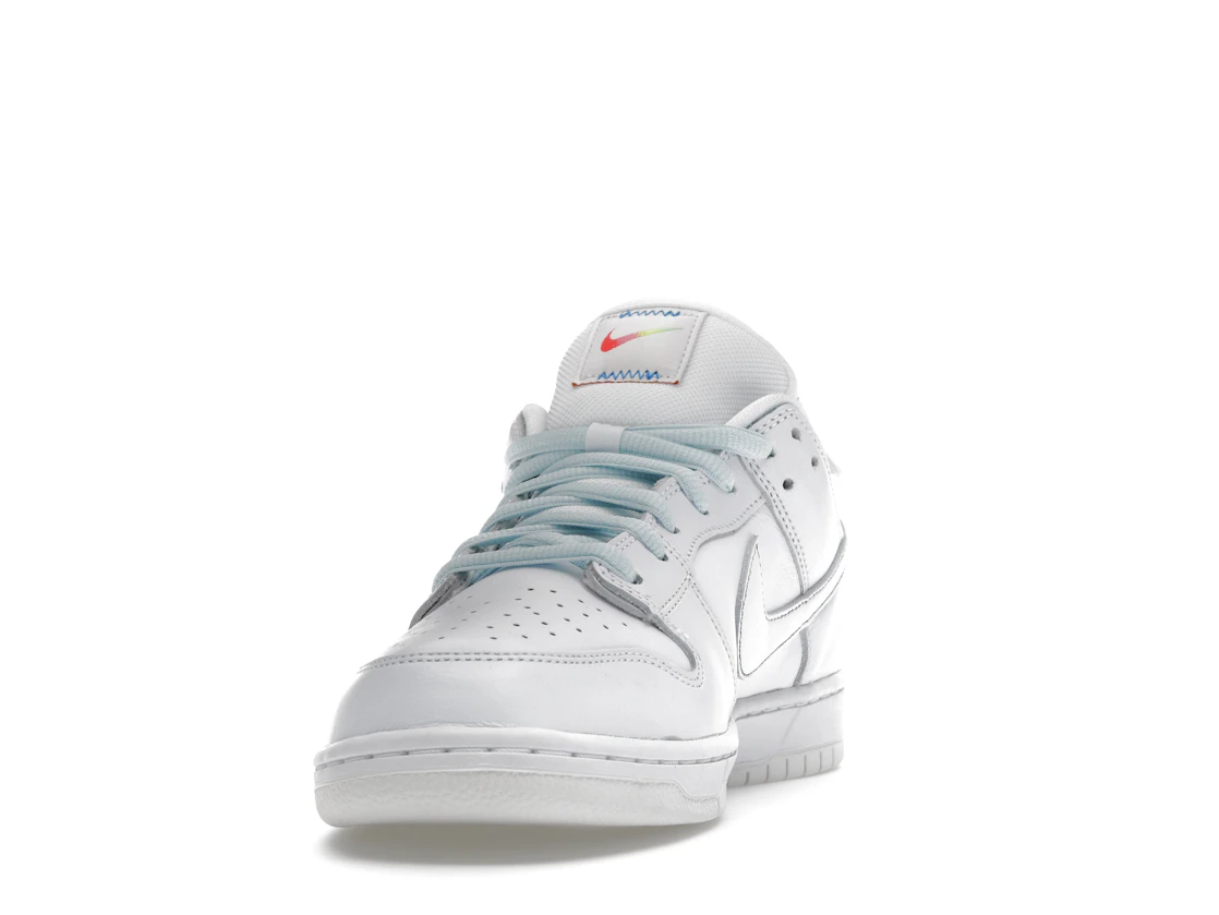 Vue 12 de Nike SB Dunk Low Pro Be True