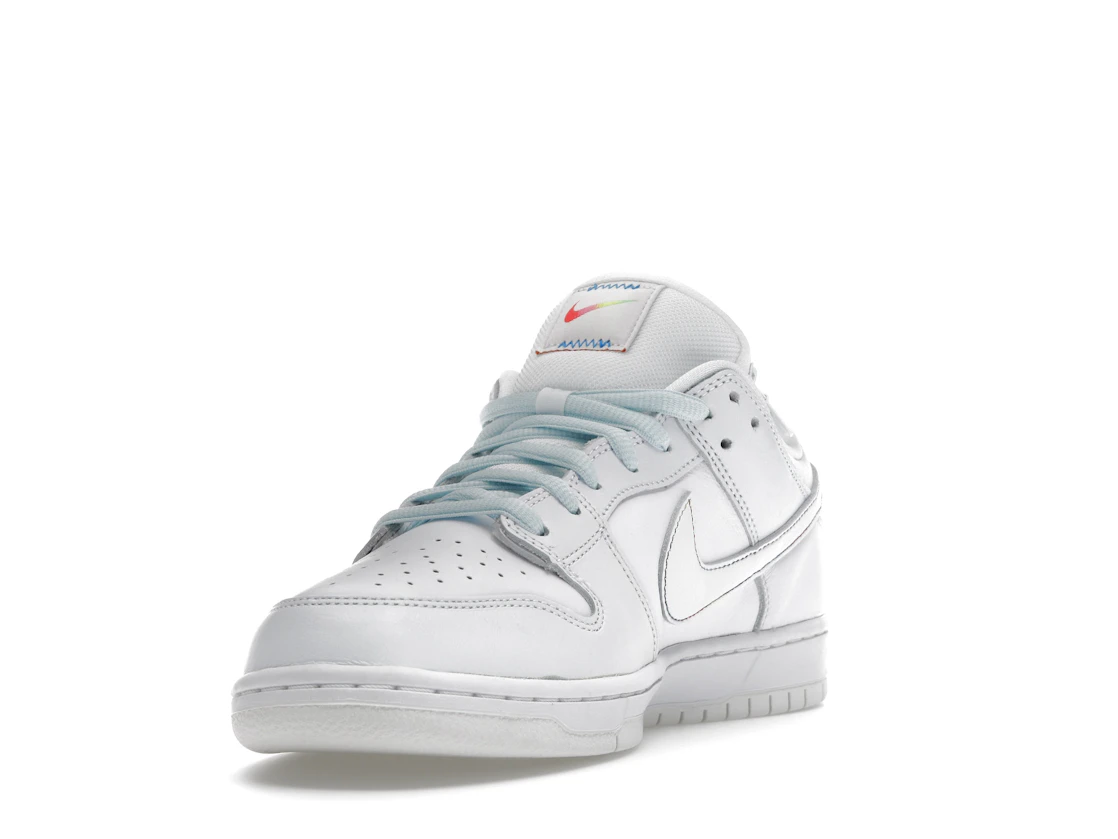 Vue 13 de Nike SB Dunk Low Pro Be True