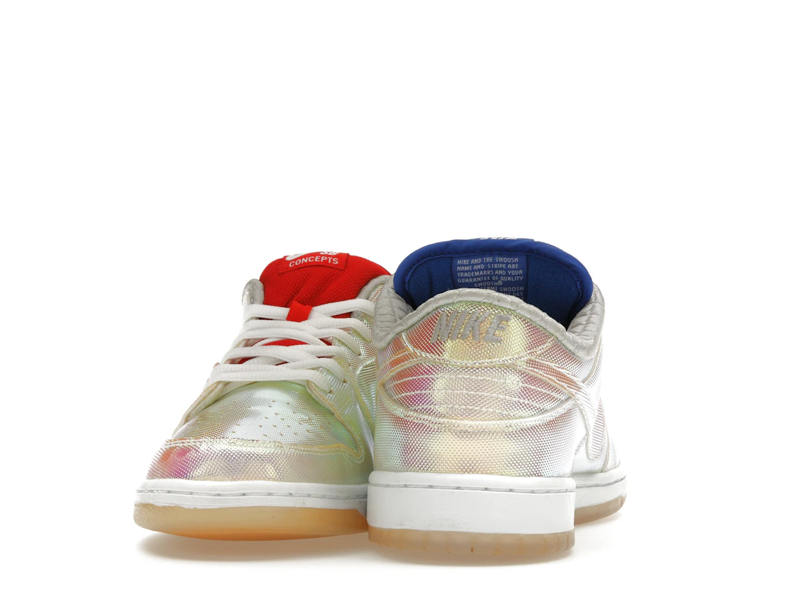 Vue 11 de Nike SB Dunk Low Concepts Holy Grail (Cement Box)