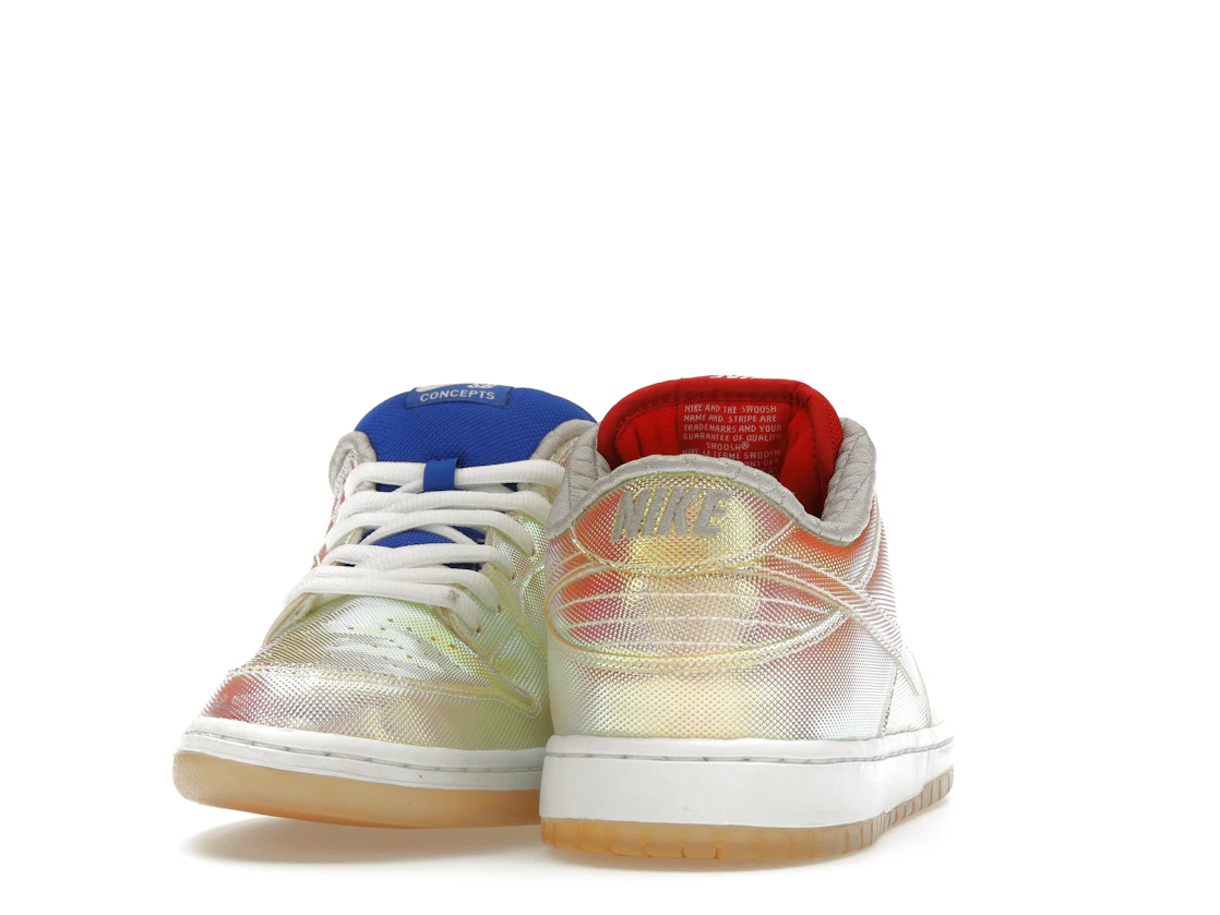 Vue 29 de Nike SB Dunk Low Concepts Holy Grail (Cement Box)