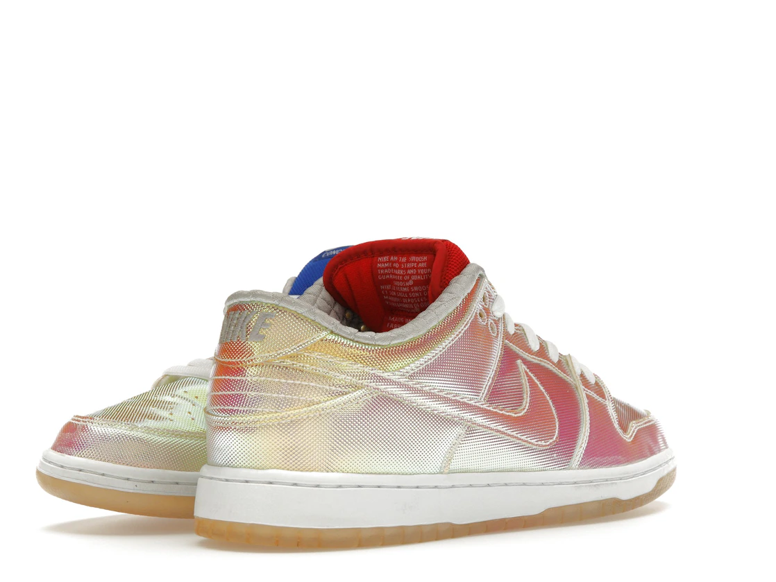 Vue 32 de Nike SB Dunk Low Concepts Holy Grail (Cement Box)