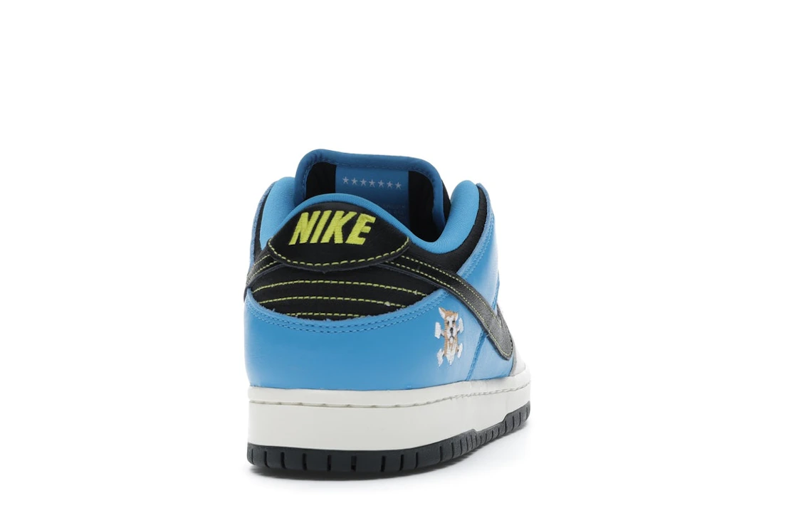 Vue 29 de Nike SB Dunk Low Instant Skateboards
