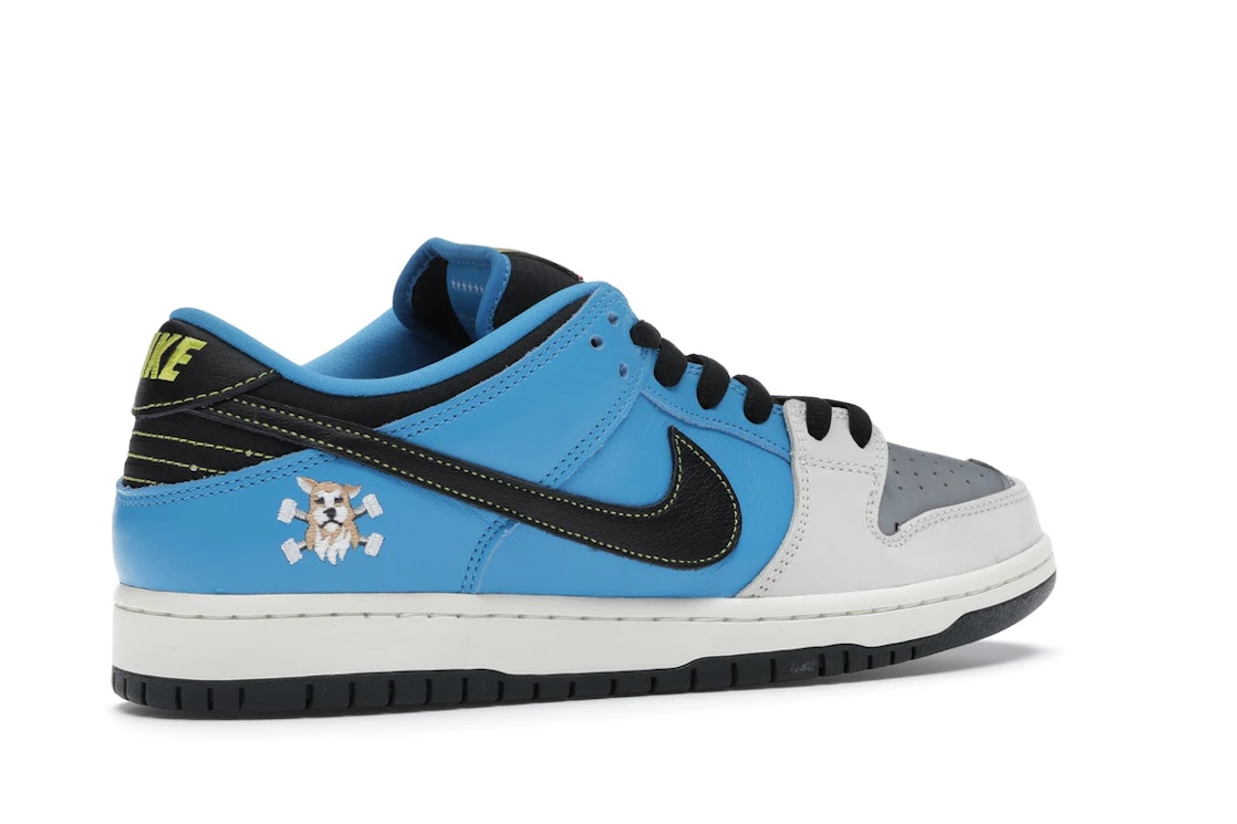 Vue 34 de Nike SB Dunk Low Instant Skateboards