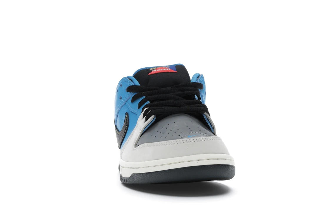 Vue 9 de Nike SB Dunk Low Instant Skateboards