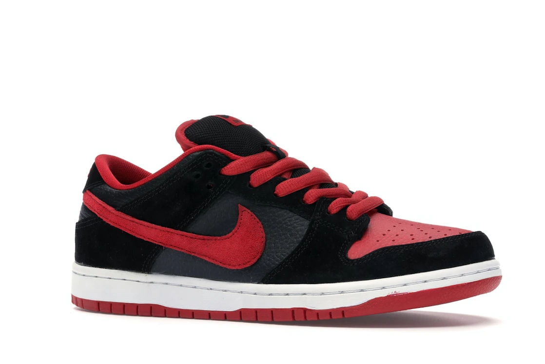 Vue 3 de Nike SB Dunk Low J Pack Bred