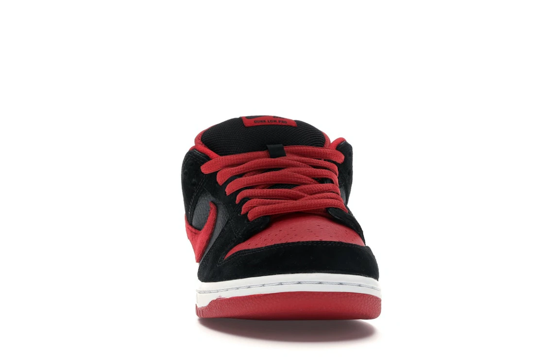 Vue 9 de Nike SB Dunk Low J Pack Bred