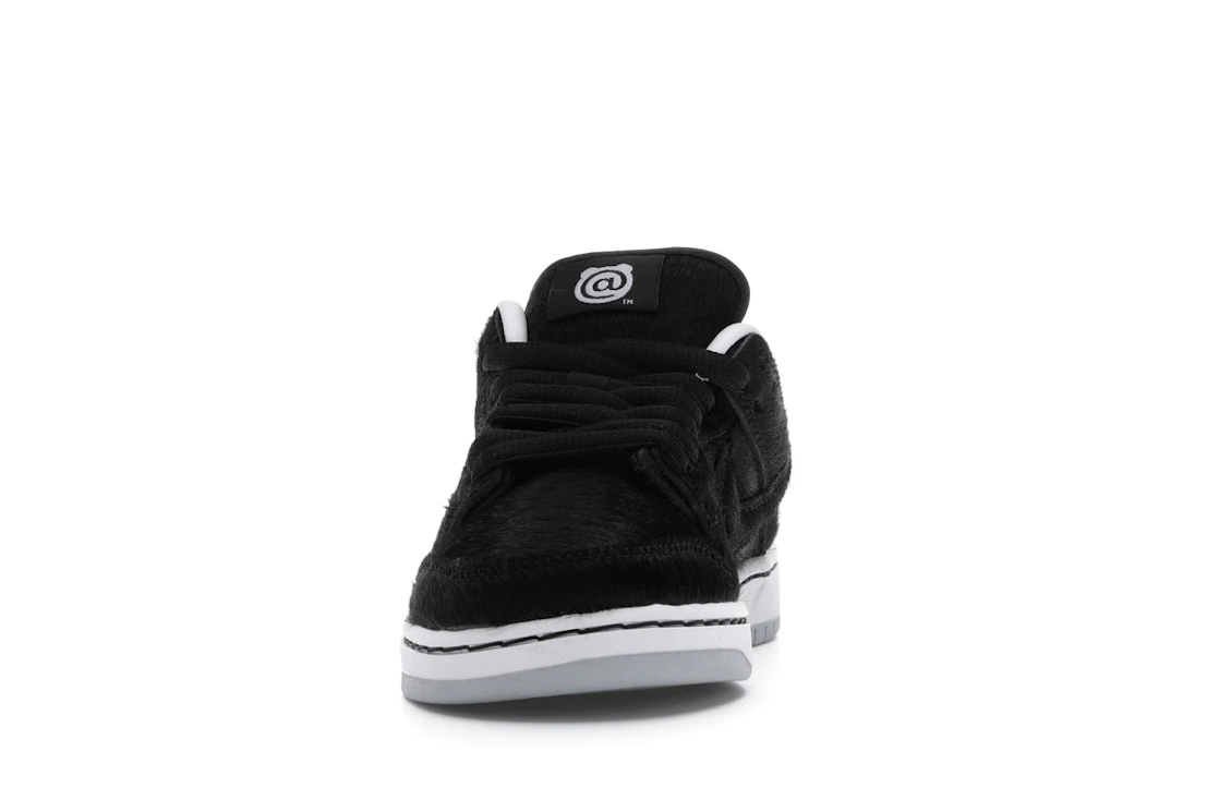 Vue 11 de Nike SB Dunk Low Medicom Toy (2020) (PS)