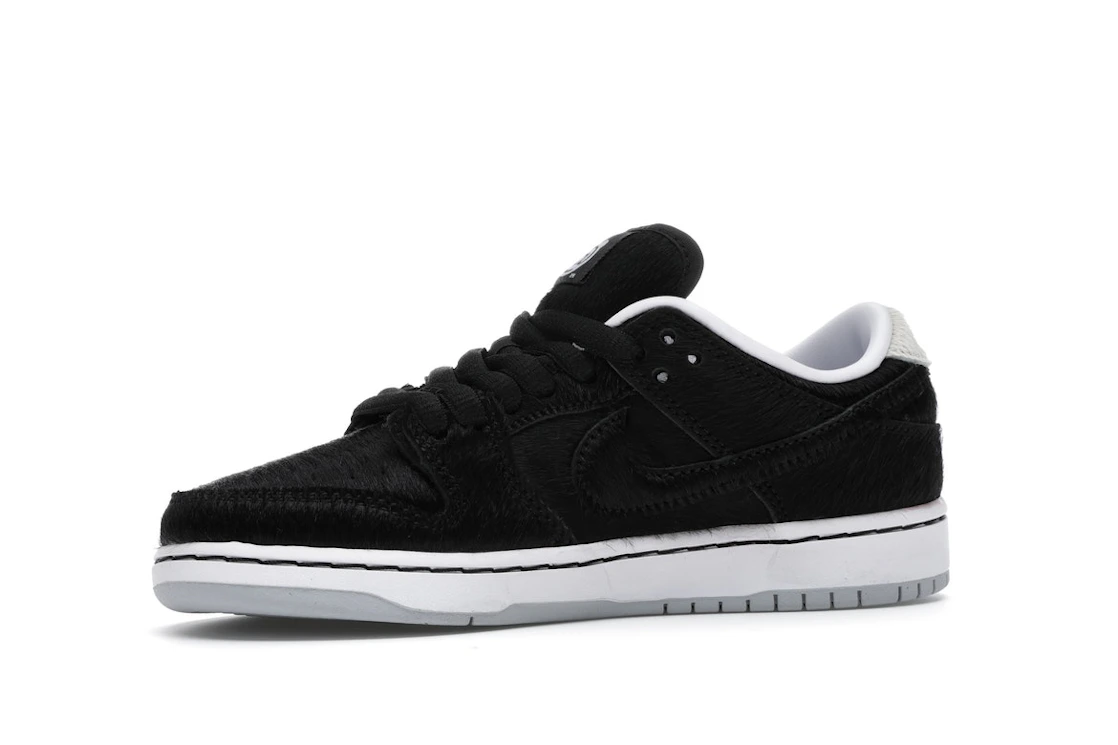 Vue 17 de Nike SB Dunk Low Medicom Toy (2020) (PS)