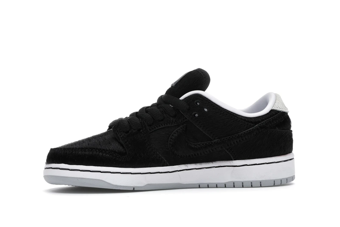 Vue 18 de Nike SB Dunk Low Medicom Toy (2020) (PS)