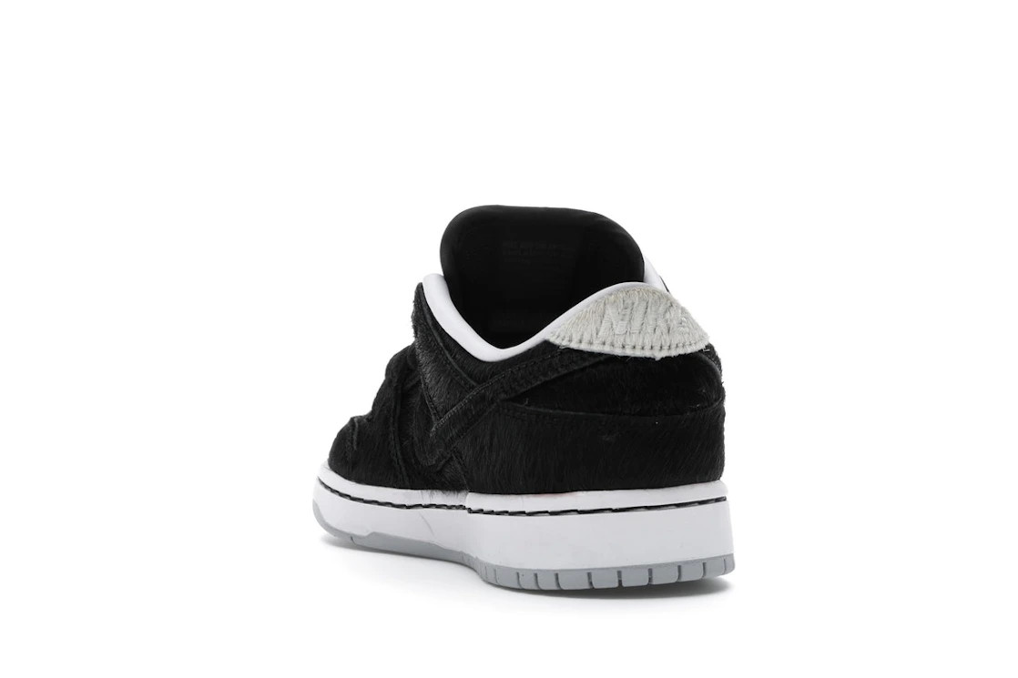 Vue 26 de Nike SB Dunk Low Medicom Toy (2020) (PS)