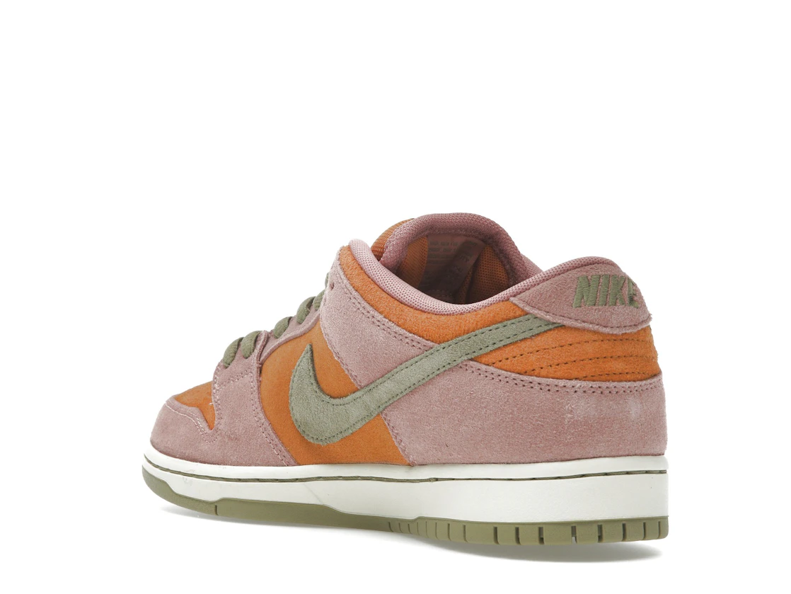 Vue 24 de Nike SB Dunk Low Red Stardust