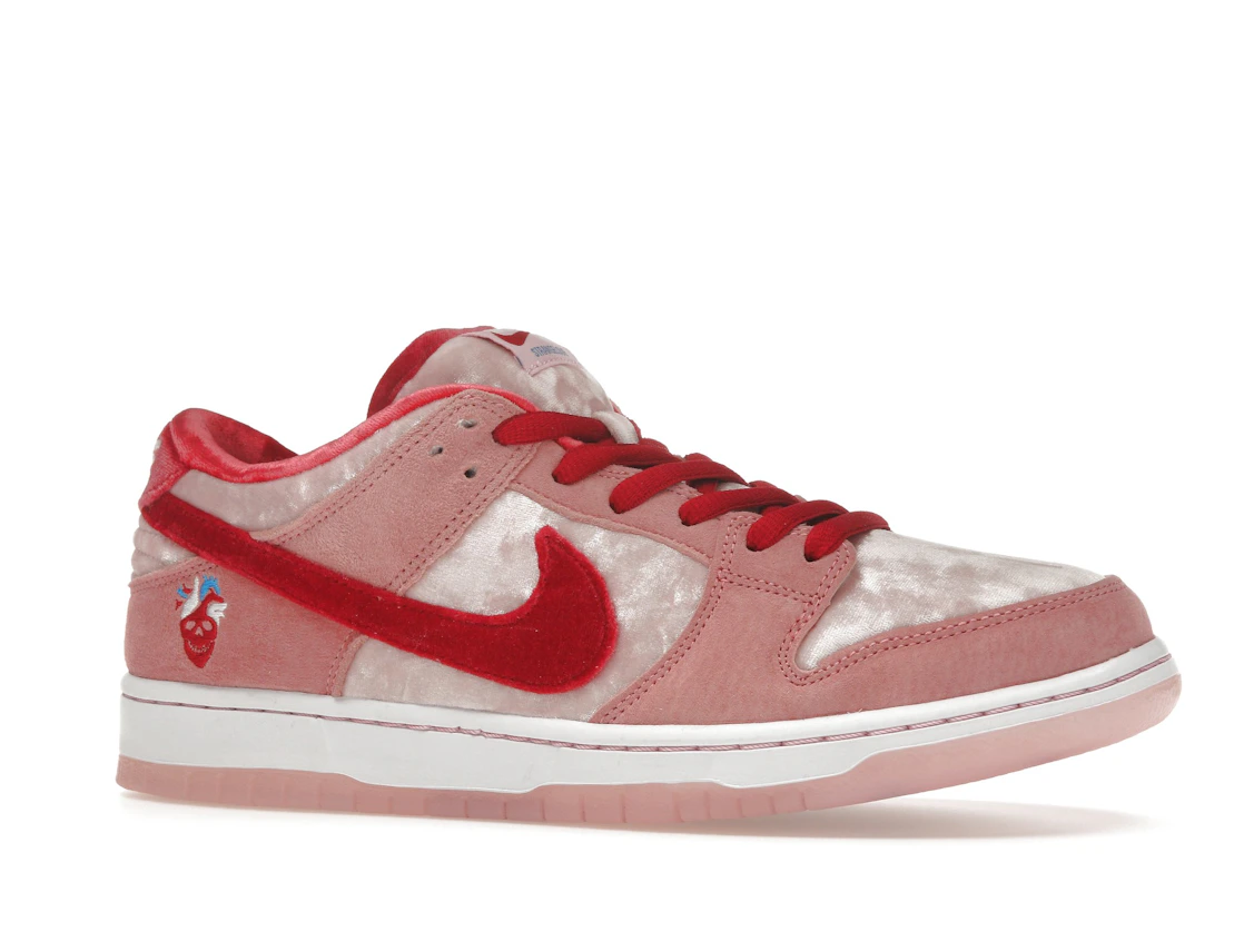 Vue 3 de Nike SB Dunk Low StrangeLove Skateboards (Special Box)
