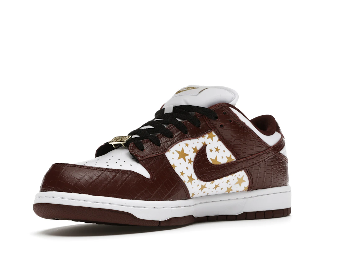 Vue 15 de Nike SB Dunk Low Supreme Stars Barkroot Brown (2021)