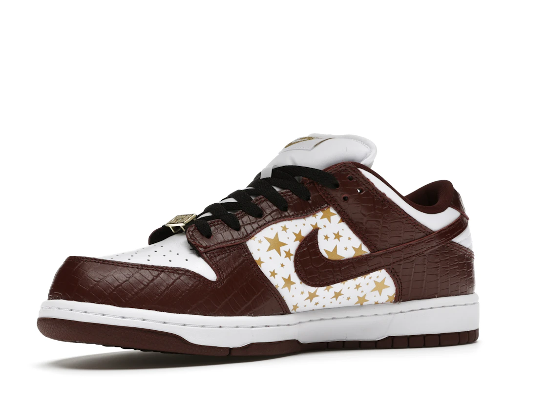 Vue 16 de Nike SB Dunk Low Supreme Stars Barkroot Brown (2021)