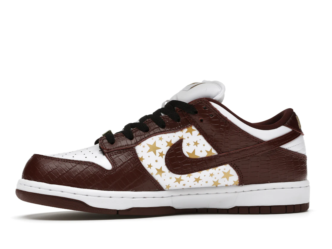 Vue 18 de Nike SB Dunk Low Supreme Stars Barkroot Brown (2021)