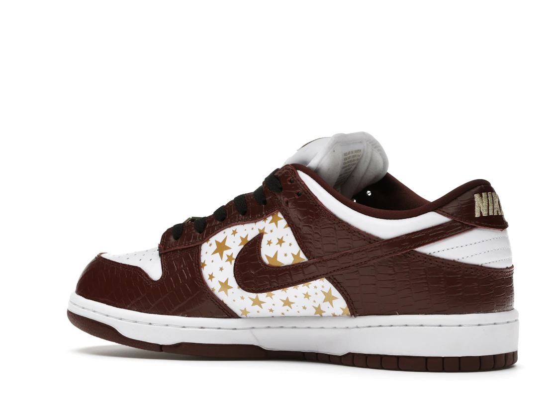 Vue 22 de Nike SB Dunk Low Supreme Stars Barkroot Brown (2021)