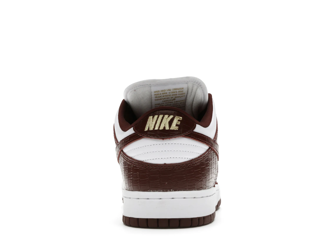 Vue 28 de Nike SB Dunk Low Supreme Stars Barkroot Brown (2021)