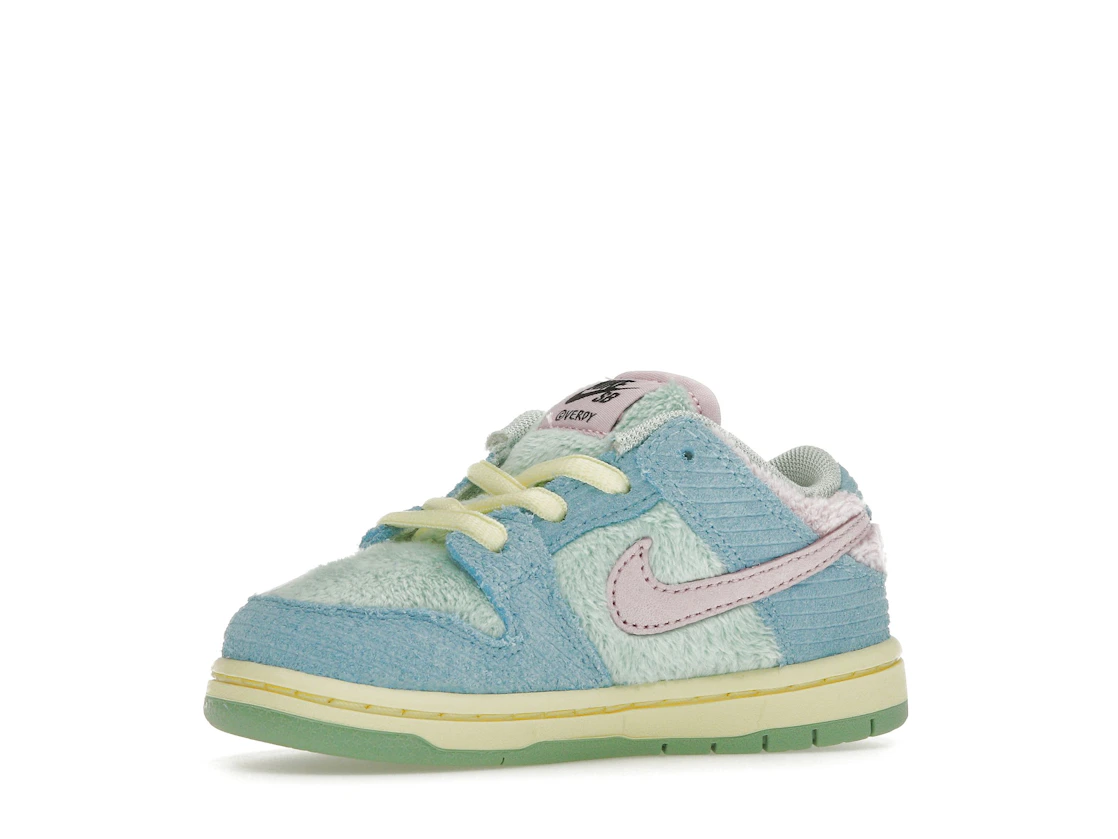 Vue 16 de Nike SB Dunk Low Verdy Visty (TD)