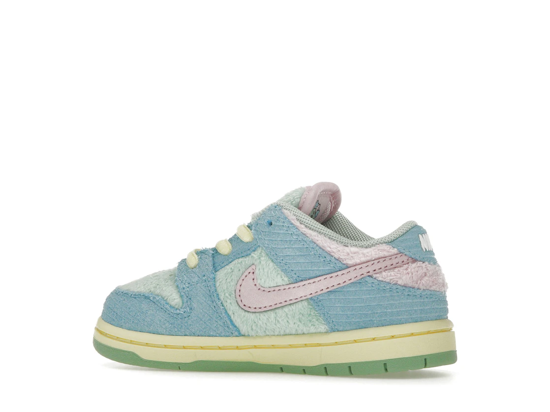 Vue 21 de Nike SB Dunk Low Verdy Visty (TD)