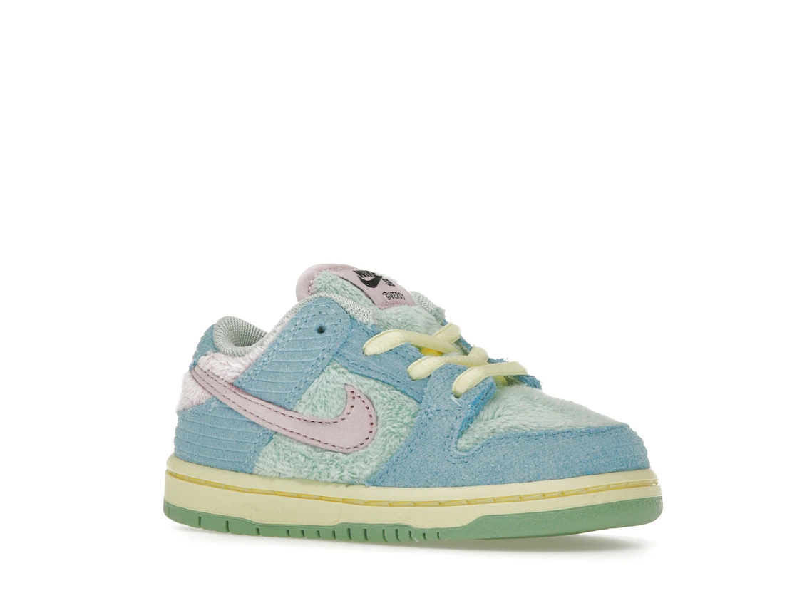 Vue 4 de Nike SB Dunk Low Verdy Visty (TD)