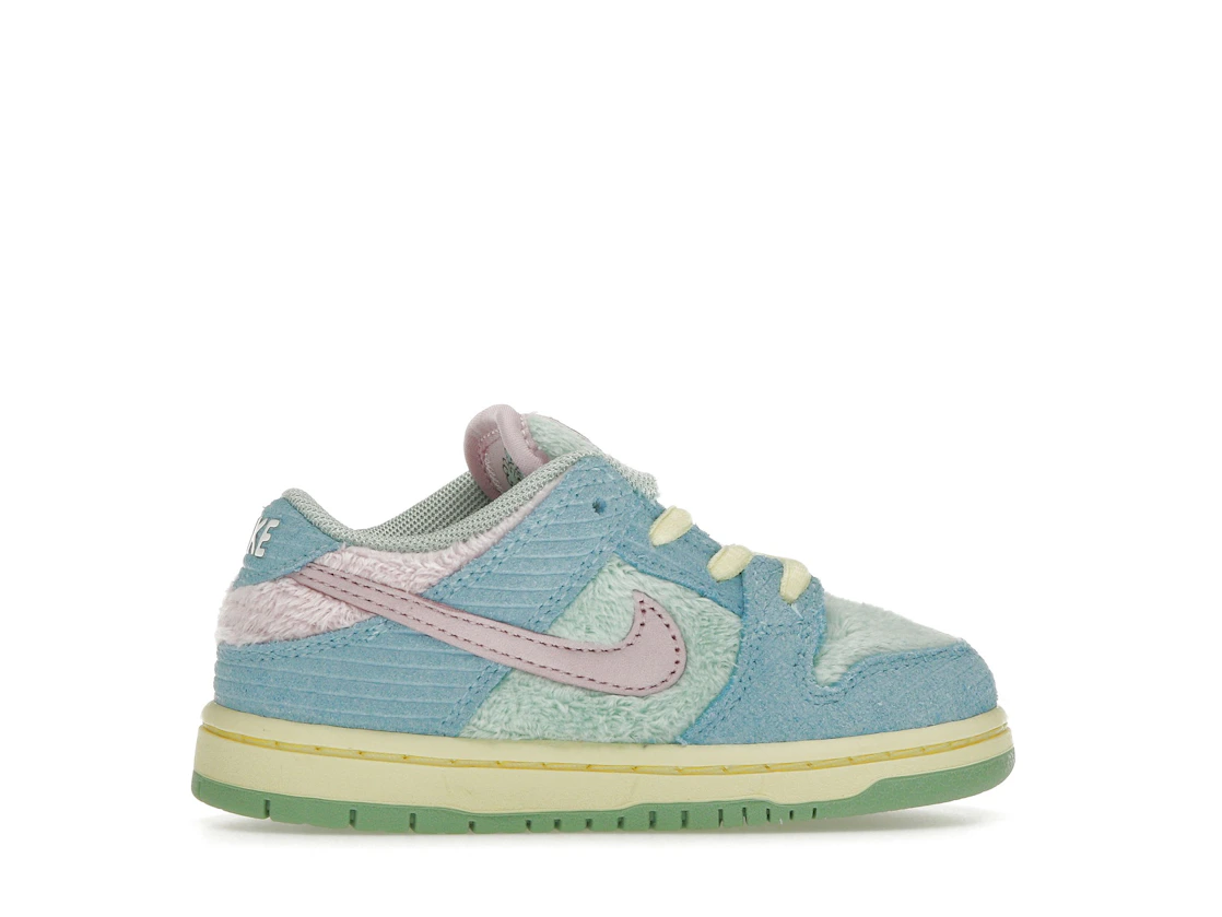 Vue 36 de Nike SB Dunk Low Verdy Visty (TD)