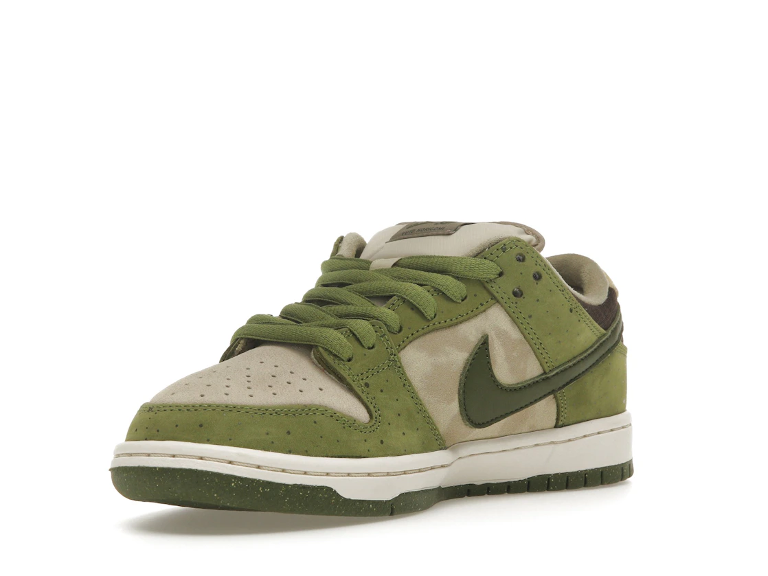 Vue 14 de Nike SB Dunk Low Yuto Horigome Matcha