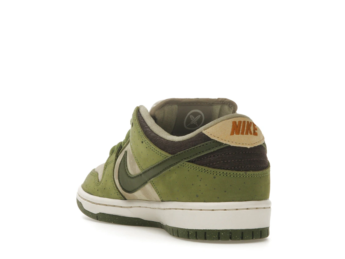 Vue 25 de Nike SB Dunk Low Yuto Horigome Matcha