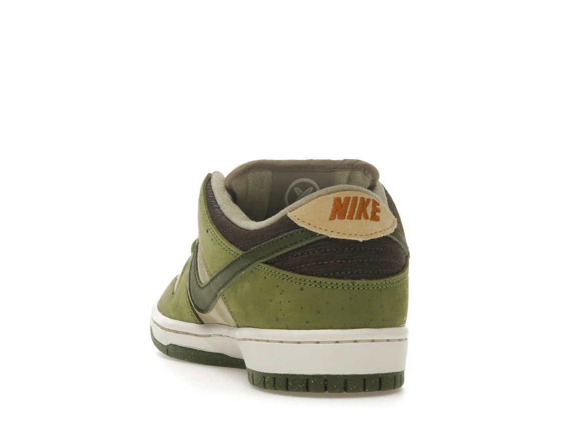 Vue 26 de Nike SB Dunk Low Yuto Horigome Matcha