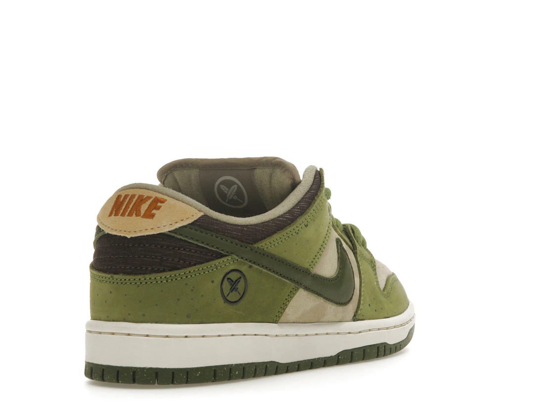 Vue 31 de Nike SB Dunk Low Yuto Horigome Matcha