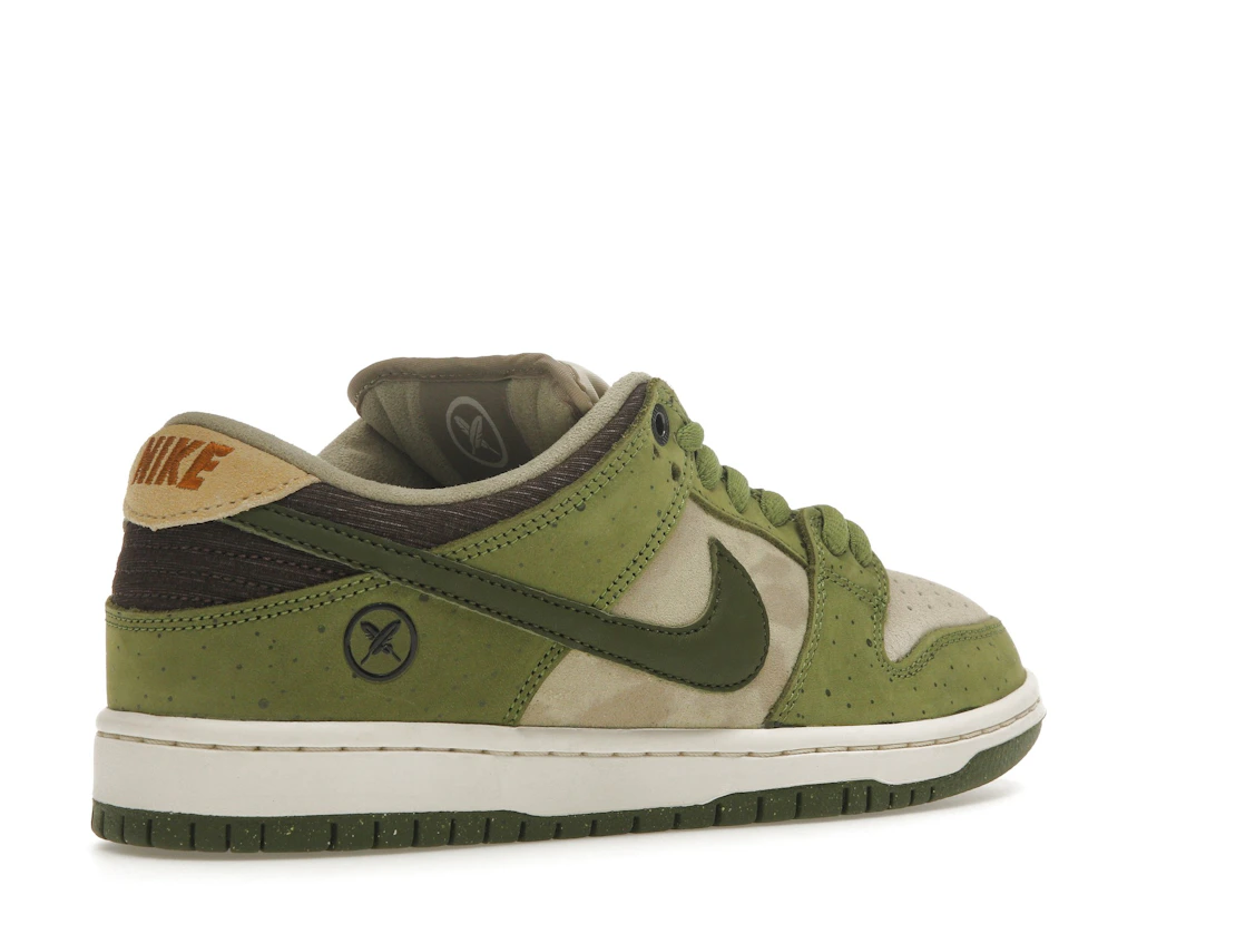 Vue 33 de Nike SB Dunk Low Yuto Horigome Matcha