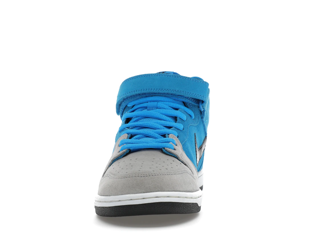 Vue 11 de Nike SB Dunk Mid Beavis