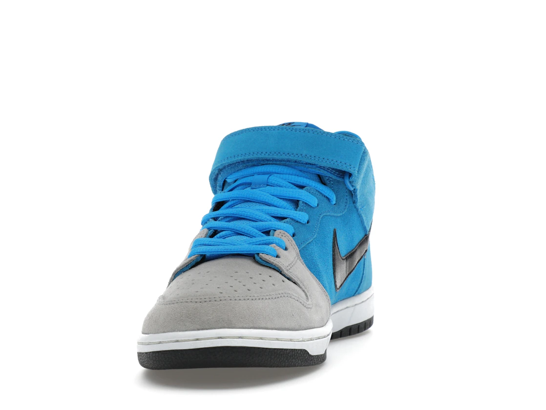 Vue 12 de Nike SB Dunk Mid Beavis