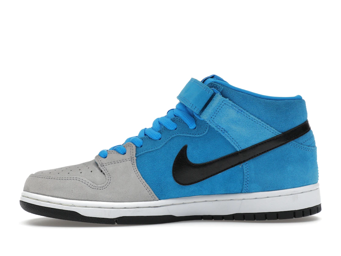 Vue 19 de Nike SB Dunk Mid Beavis