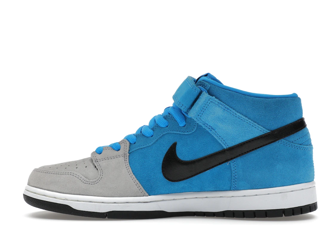 Vue 20 de Nike SB Dunk Mid Beavis
