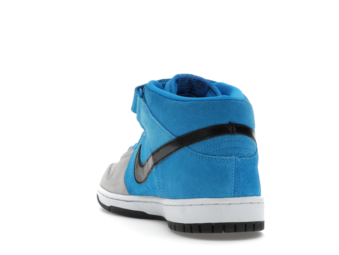 Vue 26 de Nike SB Dunk Mid Beavis