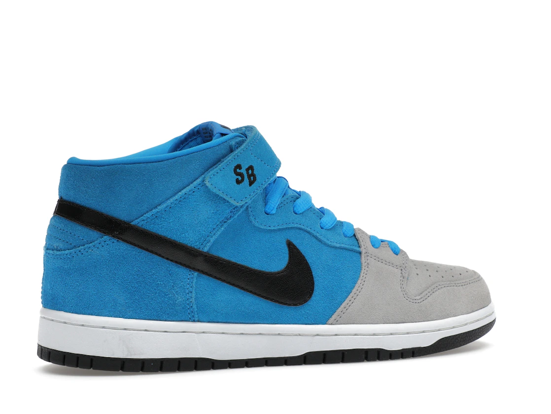 Vue 35 de Nike SB Dunk Mid Beavis