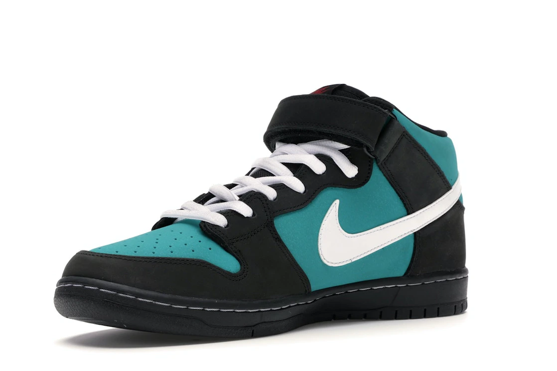 Vue 15 de Nike SB Dunk Mid Griffey