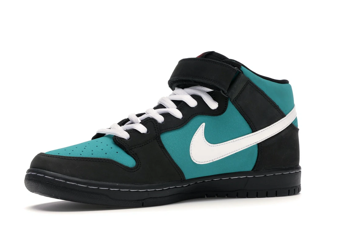 Vue 16 de Nike SB Dunk Mid Griffey