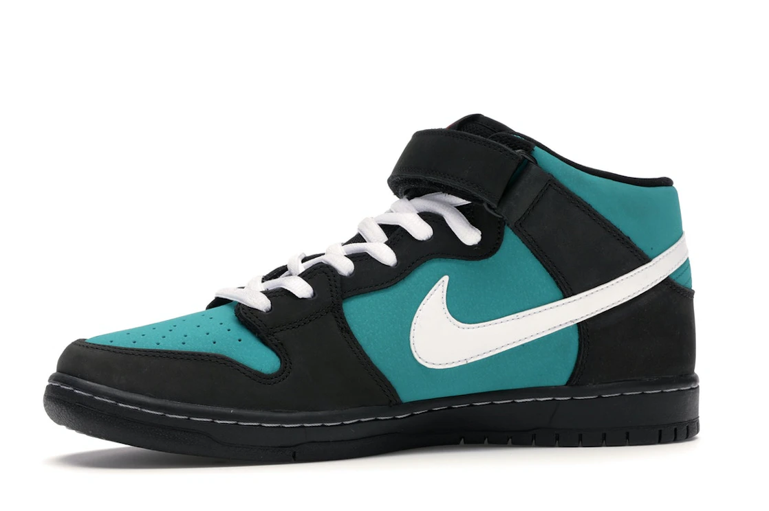 Vue 17 de Nike SB Dunk Mid Griffey