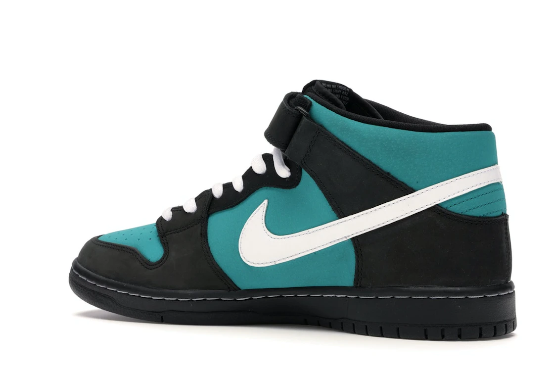 Vue 22 de Nike SB Dunk Mid Griffey
