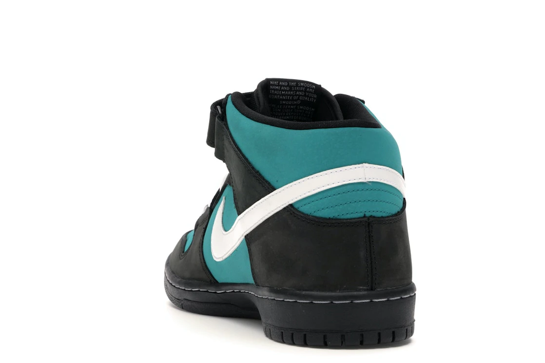 Vue 26 de Nike SB Dunk Mid Griffey