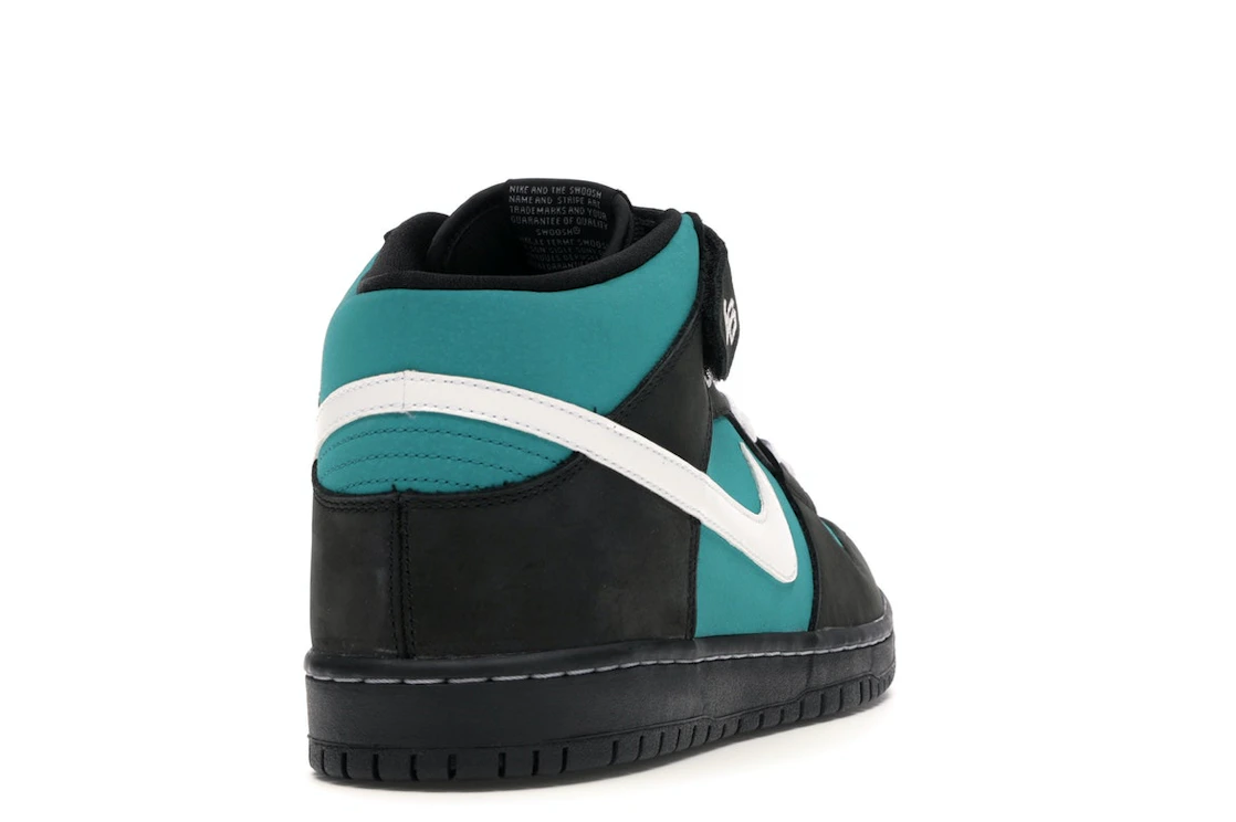 Vue 30 de Nike SB Dunk Mid Griffey