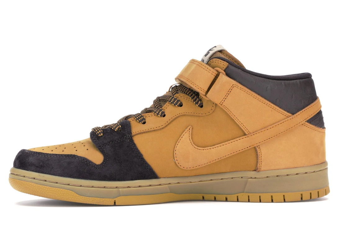 Vue 19 de Nike SB Dunk Mid Lewis Marnell