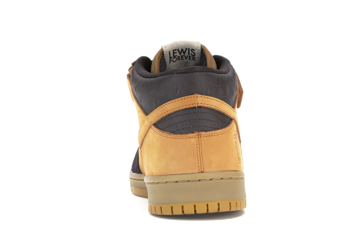 Vue 28 de Nike SB Dunk Mid Lewis Marnell