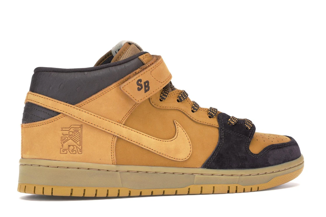 Vue 35 de Nike SB Dunk Mid Lewis Marnell