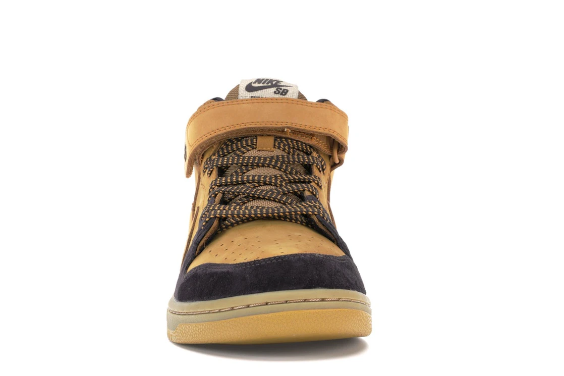 Vue 10 de Nike SB Dunk Mid Lewis Marnell