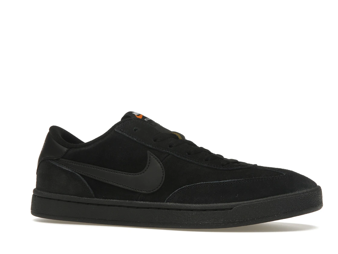 Vue 3 de Nike SB FC Classic Black