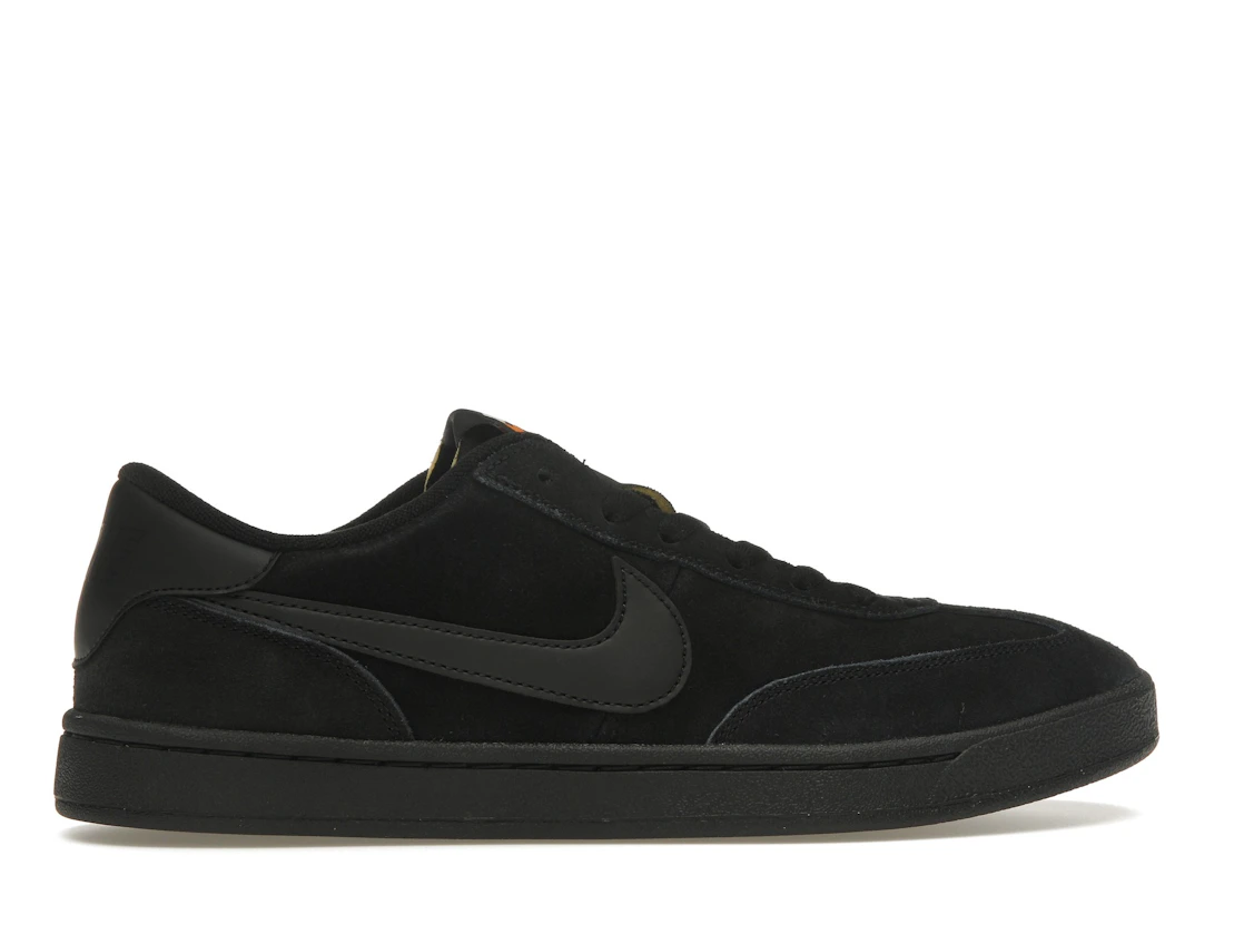 Vue 36 de Nike SB FC Classic Black