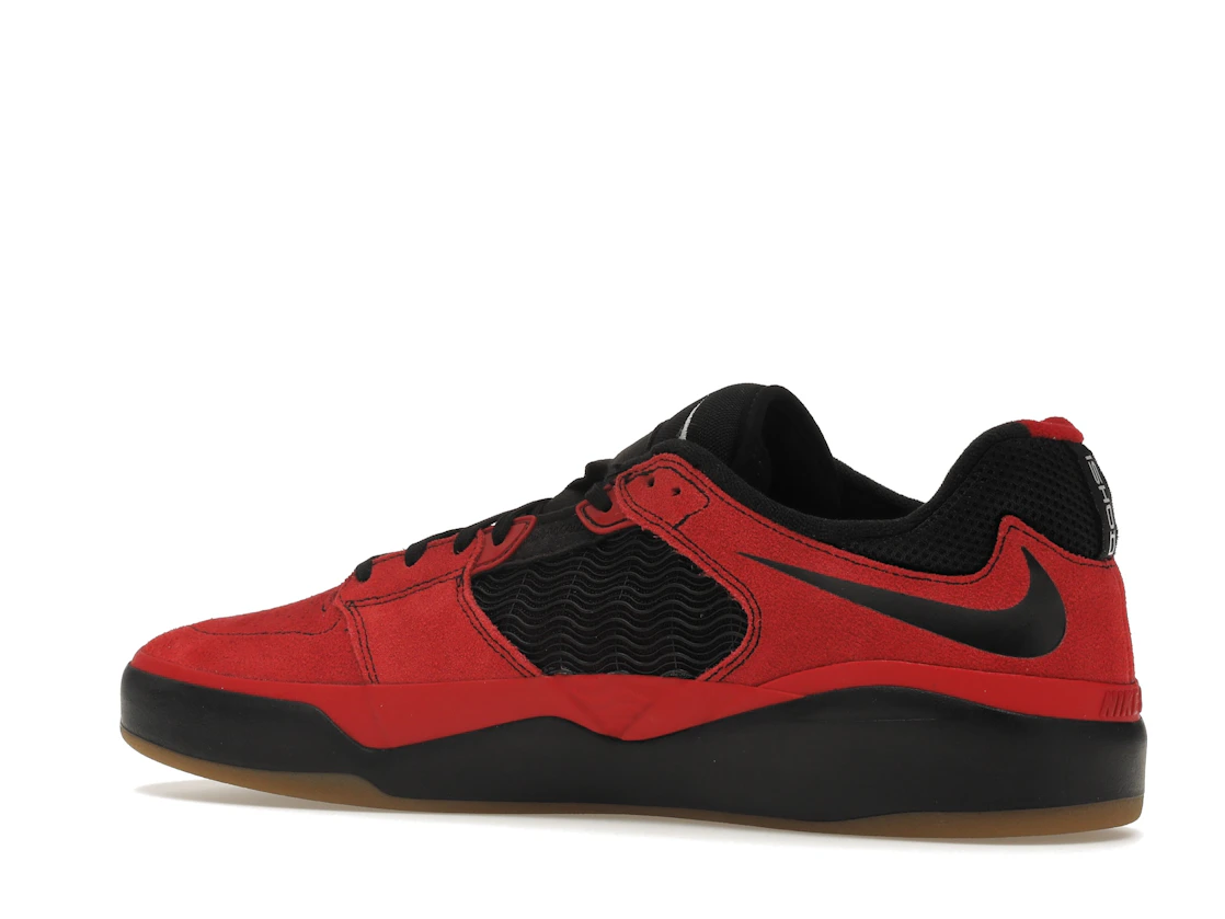 Vue 22 de Nike SB Ishod Wair Varsity Red Black Gum