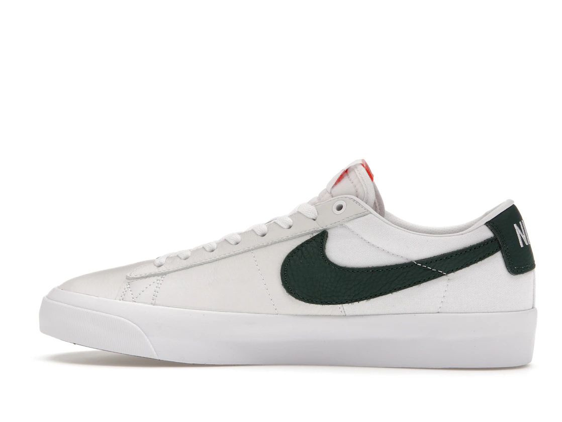 Vue 20 de Nike SB Zoom Blazer Low Pro GT ISO White Pro Green